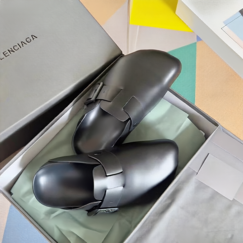 Balenciaga slides