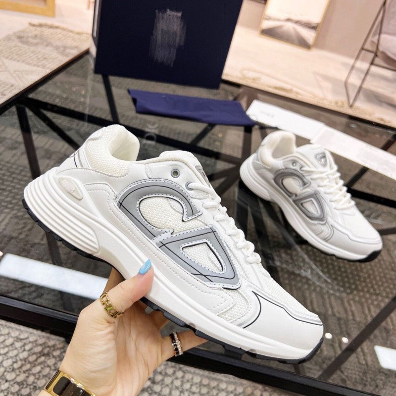Breathable and Comfortable Casual Sports Shoes