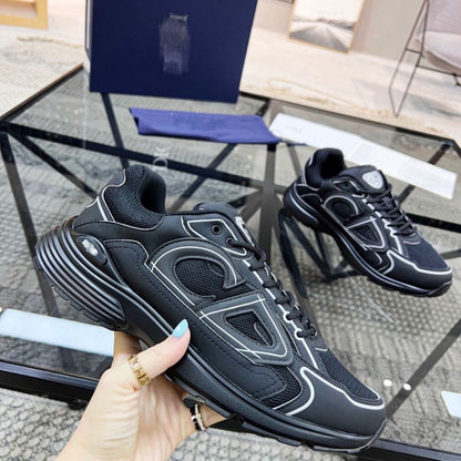 Breathable and Comfortable Casual Sports Shoes